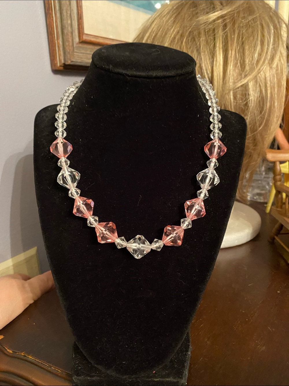 V! Glass Crystal Faceted Graduated Bead Necklace